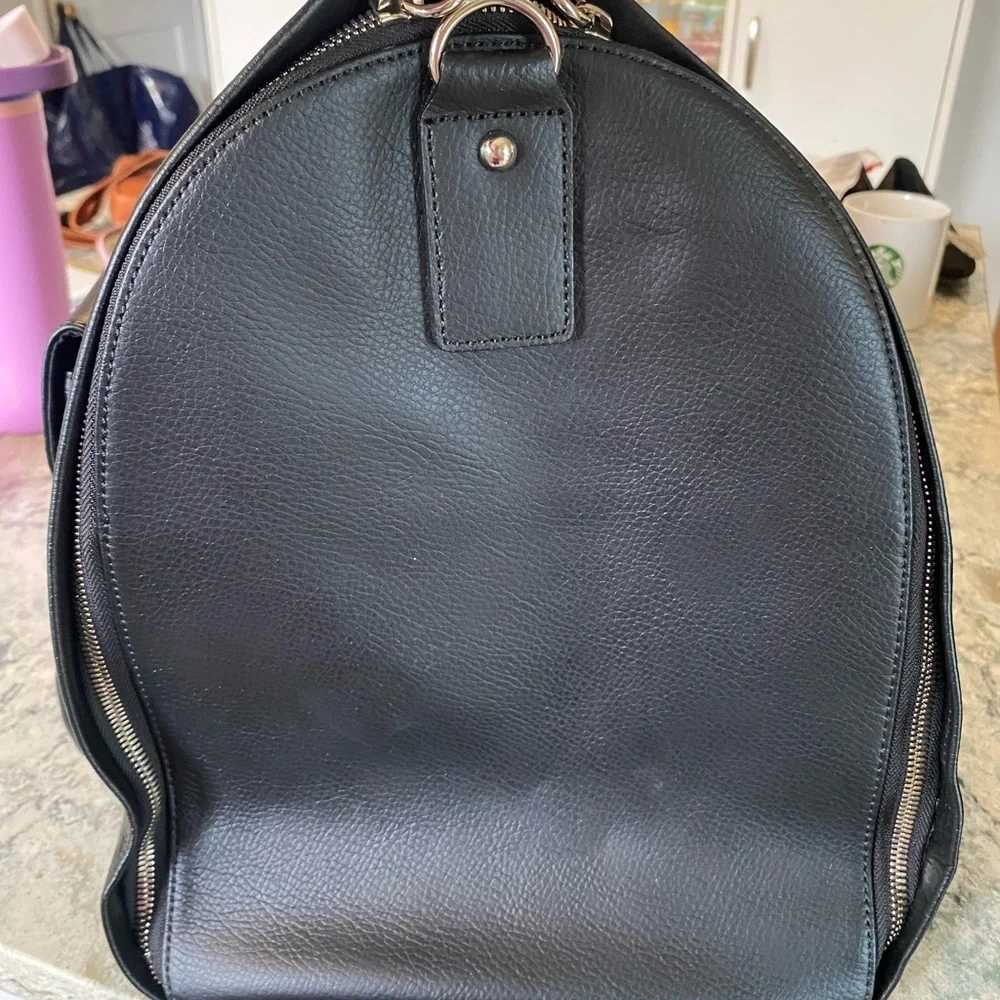 HOOK + ALBERT premium leather garment weekender
